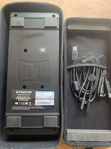 Unknown-Native Instruments Traktor Z1